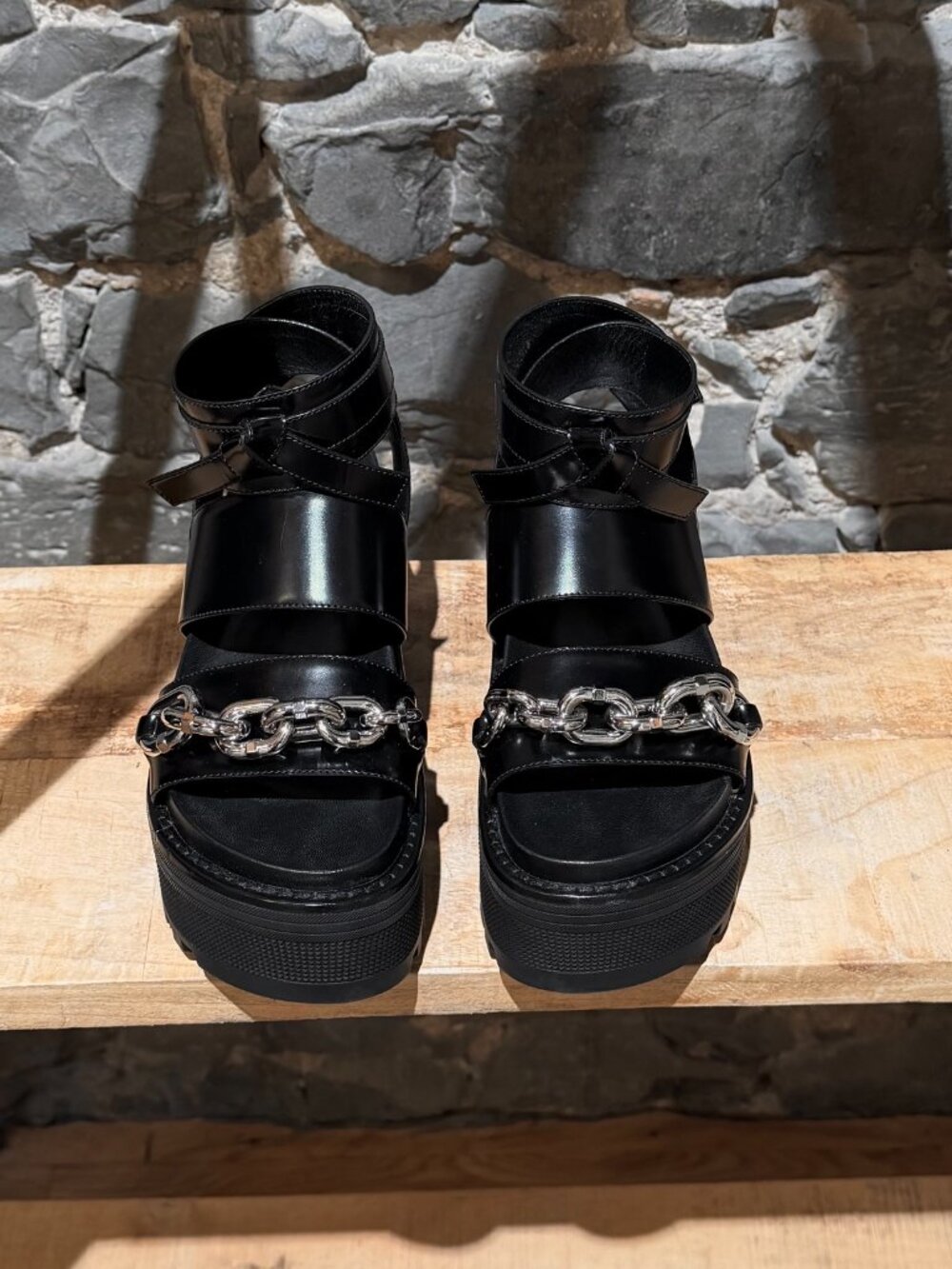 Louis Vuitton 2016 Black Leather Samourai Chunky Platform Sandals - Picture 3 of 12